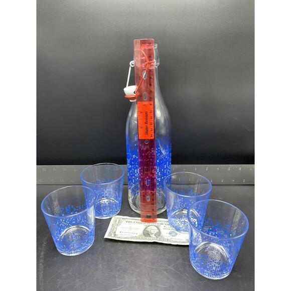 thumbnail image 2 of Officina Water Bormioli Rocco 33.75oz Swing Top Giara Glass Bottle Sky Blue Set Swing Top Bottles 2 of 12